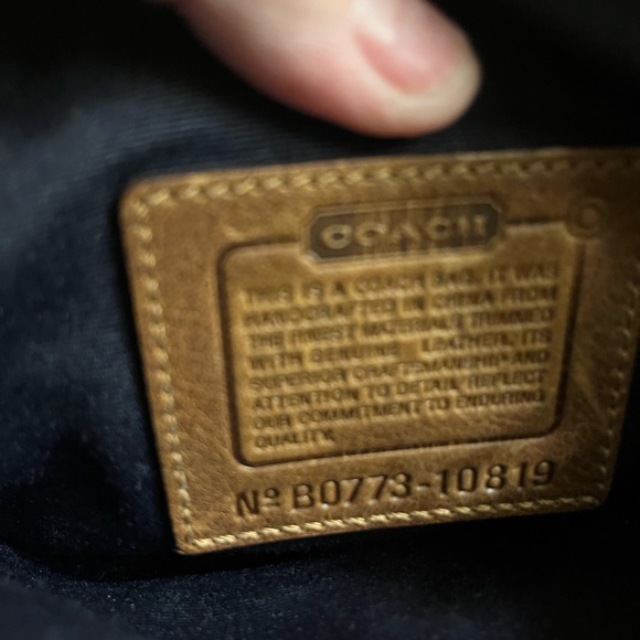 EUC c coach signature DENIM swing back bag - Picture 6 of 8